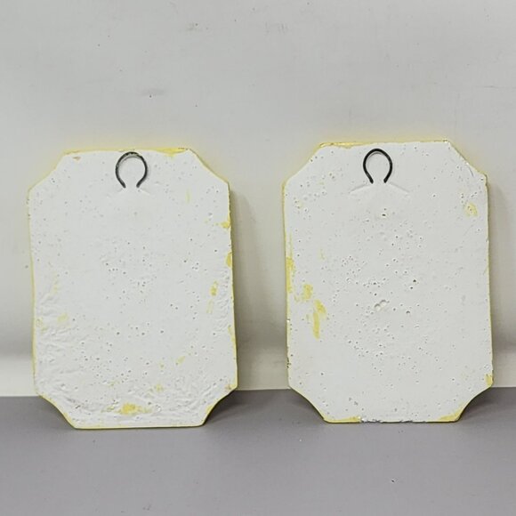 Vintage‎ Strawberry Shortcake Chalkware Wall Plaques Set – Yellow Background - Picture 2 of 9
